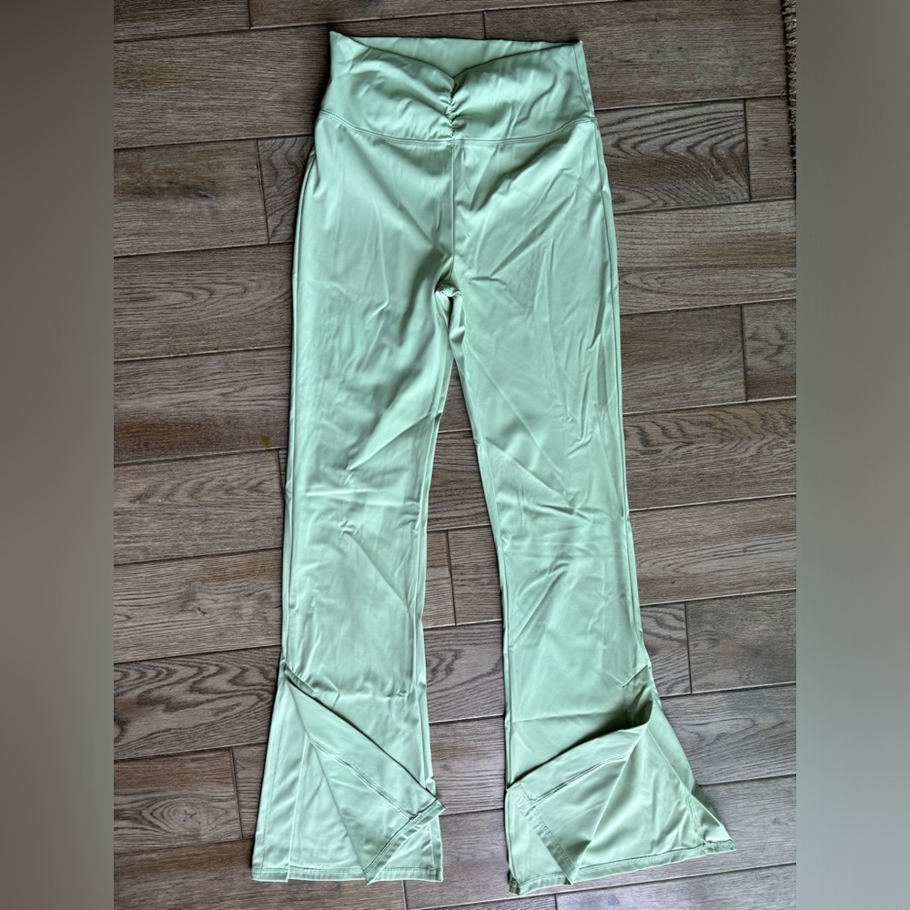 Fashion Nova Pilates Girl Active Flare Pant - Sage Size M - Picture 10 of 11